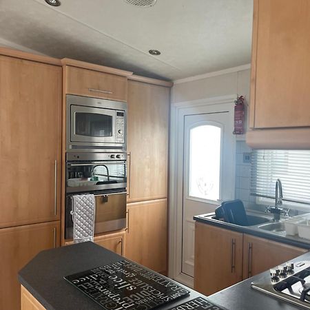 Immaculate 2-Bed Lodge In Monreith Newton Stewart Exteriör bild
