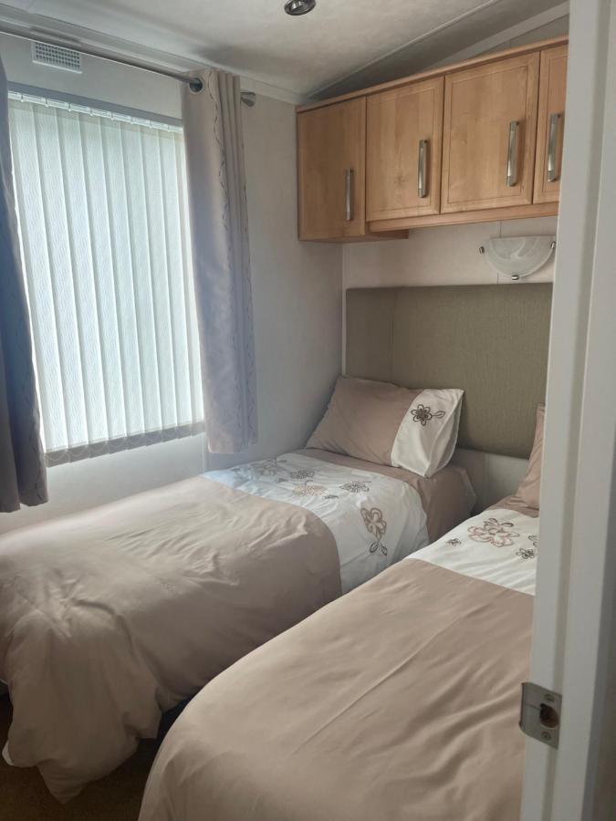 Immaculate 2-Bed Lodge In Monreith Newton Stewart Exteriör bild
