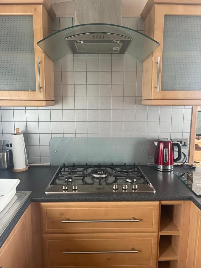 Immaculate 2-Bed Lodge In Monreith Newton Stewart Exteriör bild